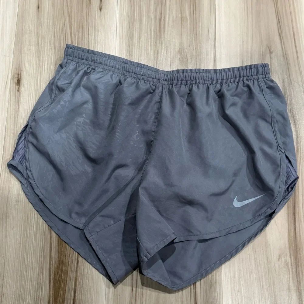 Nike Dri Fit Grey Running Shorts Women’s Medium